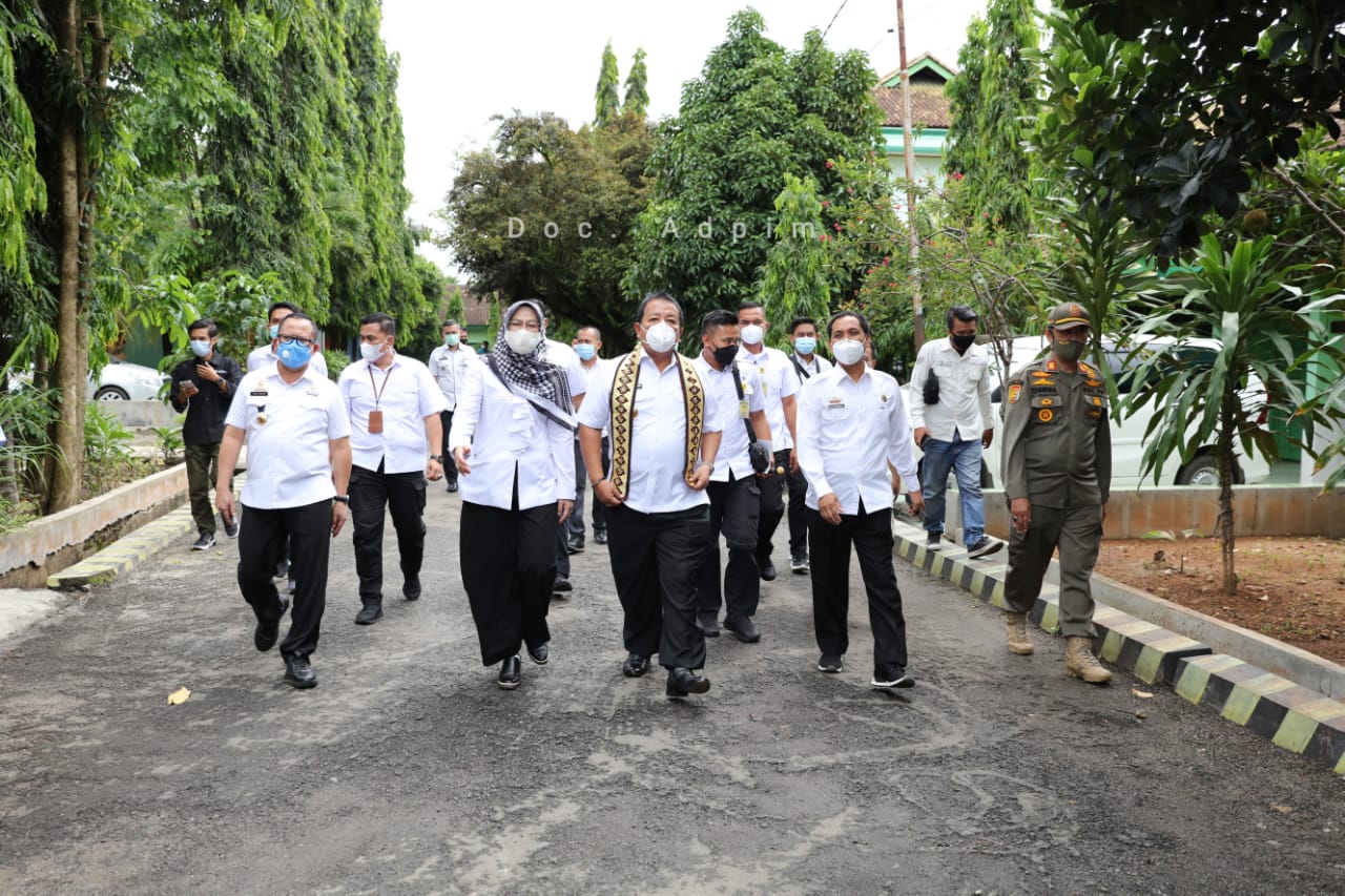 Pertemuan dengan Ketua MKKS SMK/ SMA se-Provinsi Lampung, Gubernur Arinal Ingatkan Peran Kepala Sekolah Vital dan Strategis Tingkatkan Kinerja Sekolah