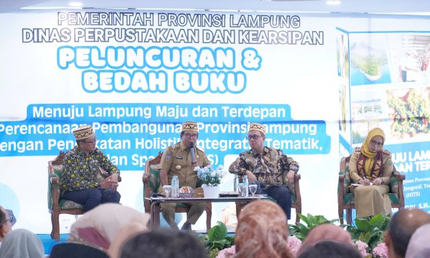 Pj. Gubernur Lampung Buka Peluncuran dan Bedah Buku “Menuju Lampung Maju dan Terdepan”