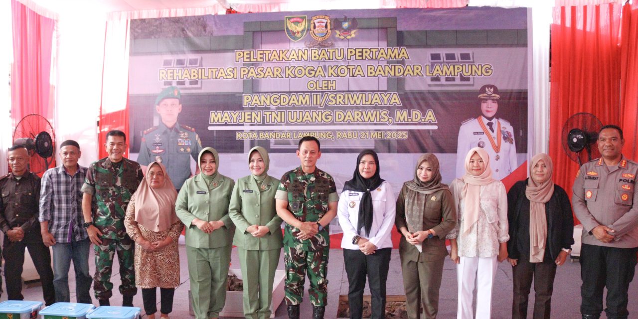 Walikota Badar Lampung Melakukan Seremoni Peletakan Batu Pertama Dalam Proses Revitalisasi Pasar Koga