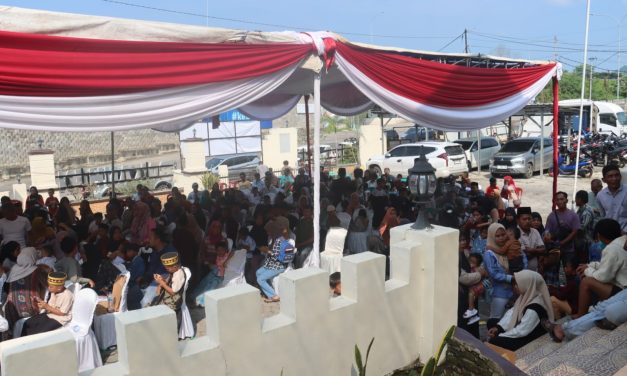 Khitanan Massal Warnai Hari Bhayangkara ke-79 di KSKP Bakauheni, 100 Anak Ikut Serta