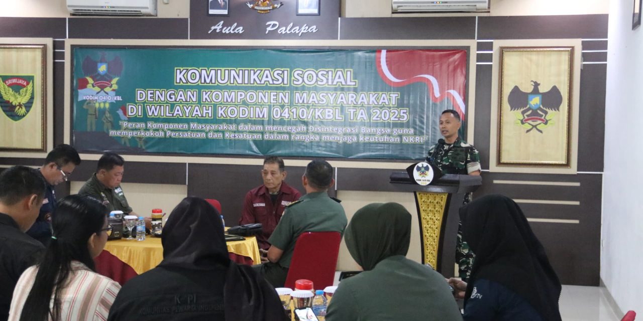 Letkol Inf Roni Hermawan S.H., M.M., menggelar acara silaturahmi coffee morning bersama para jurnalis dan insan media se-Bandar Lampung