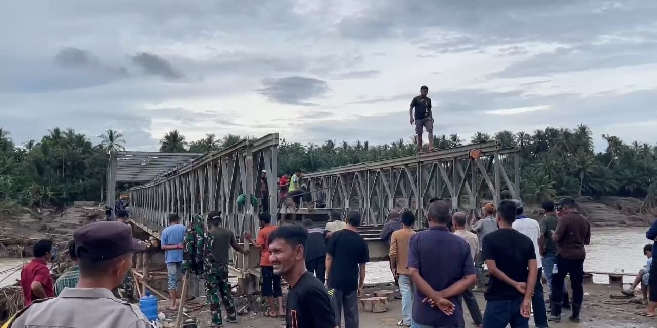 *Warga Bireuen Sambut Rampungnya Jembatan Bailey Penghubung Medan-Banda Aceh: Alhamdulillah Sangat Terbantu*