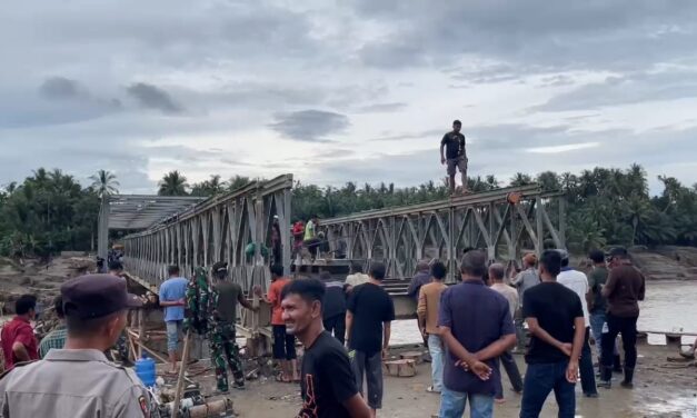 *Warga Bireuen Sambut Rampungnya Jembatan Bailey Penghubung Medan-Banda Aceh: Alhamdulillah Sangat Terbantu*